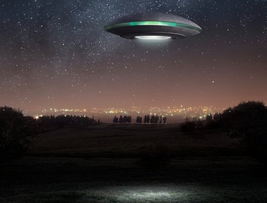 UFO或导致神秘空难:环球800航班遇不明光线